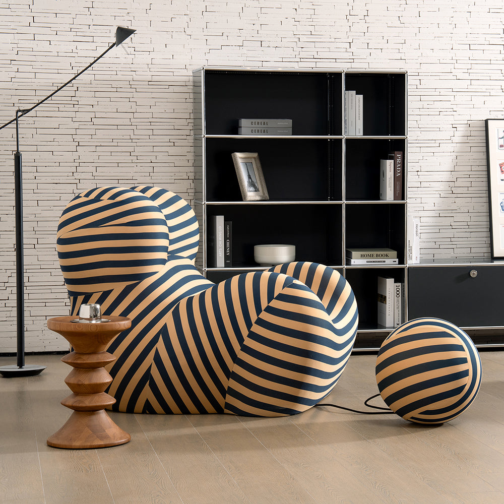 Mother's Arms  Single Sofa